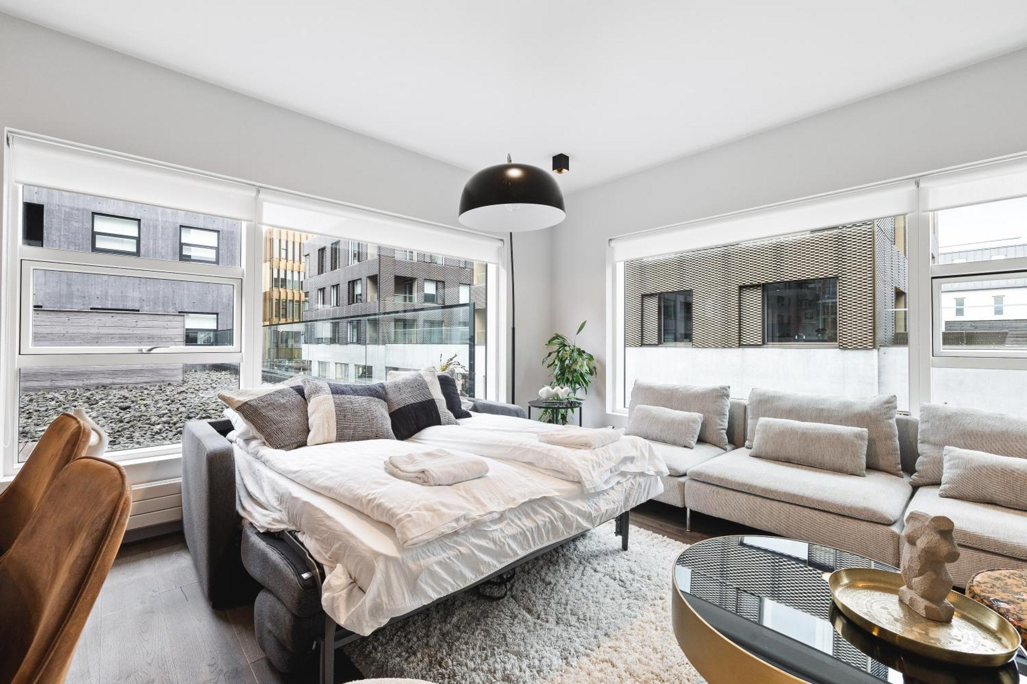 Desirable Block In Apartment *