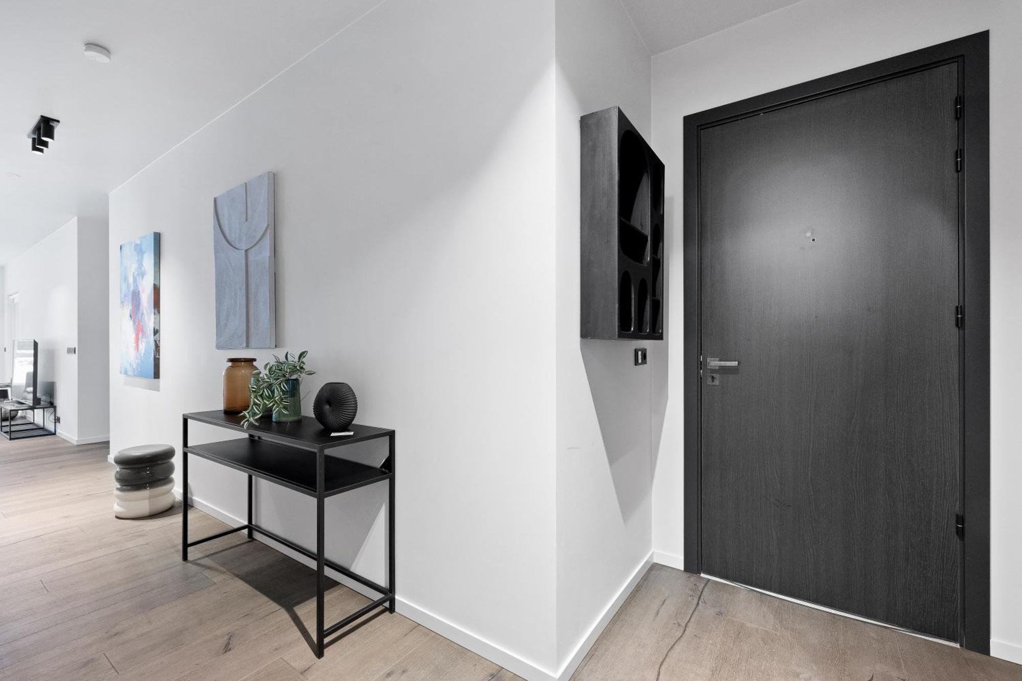 Apartment Desirable Block In *