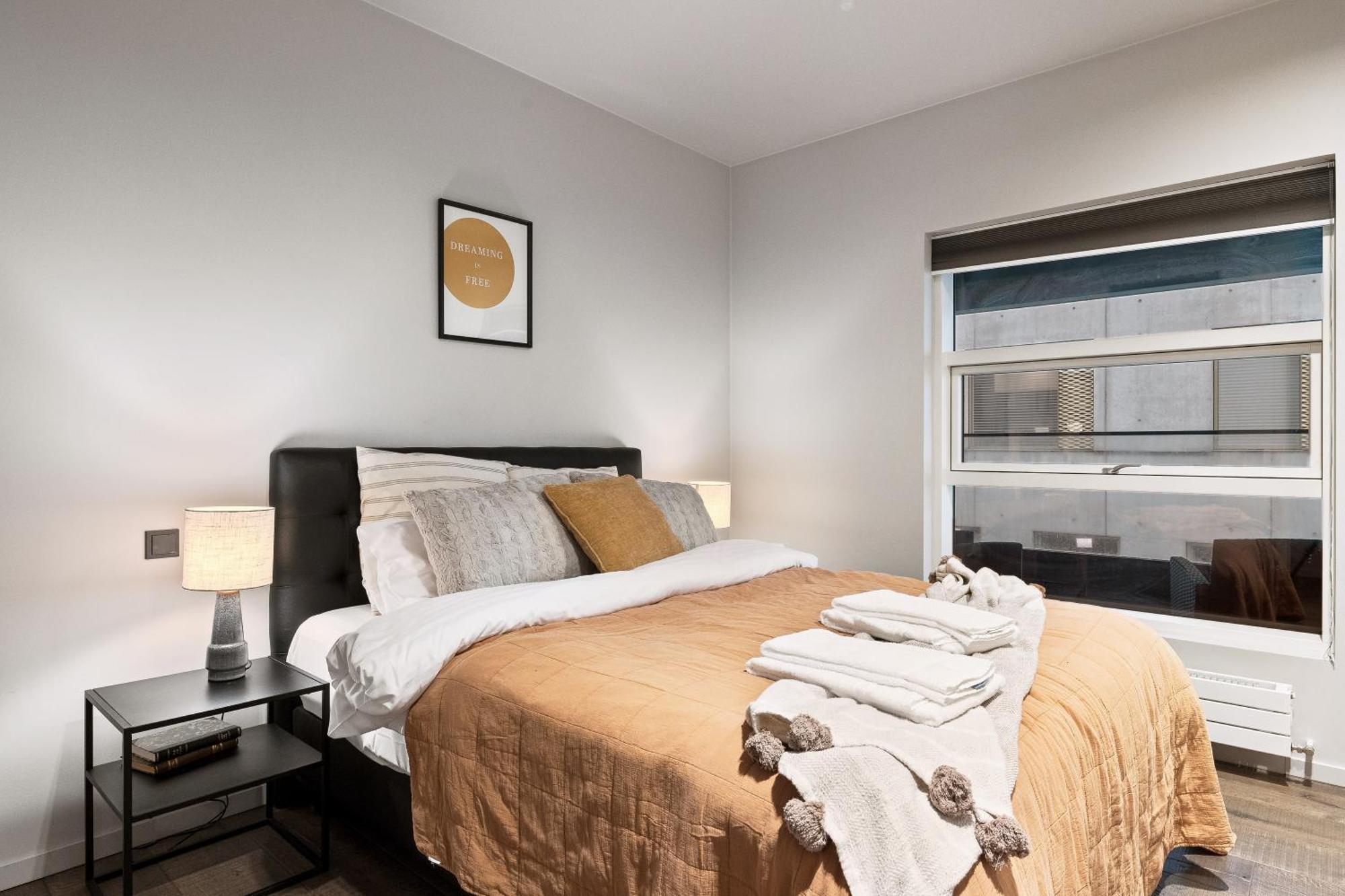 Desirable Block In Apartment *